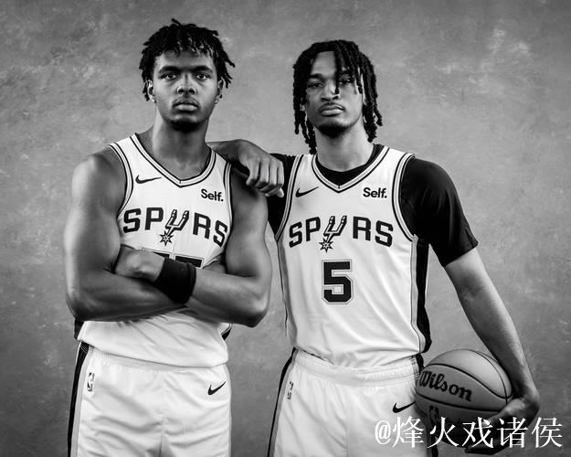 蒂格:福克斯&卡斯尔&哈珀的组合很适配,马刺无需任何调整 蒂格:福克斯&卡斯尔&哈珀的组合很适配,马刺无需任何调整