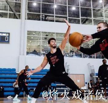 23岁143天申京单赛季多次30+得分10+助攻,历史最年轻中锋 23岁143天申京单赛季多次30+得分10+助攻,历史最年轻中锋